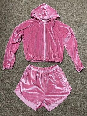 Pink Velvet Hoodie & Shorts Set woman size M